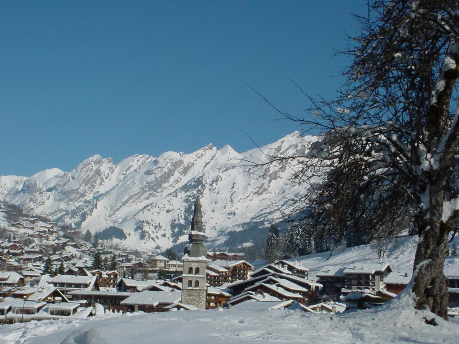 Residence - Les Grandes Alpes La Clusaz Exteriör bild