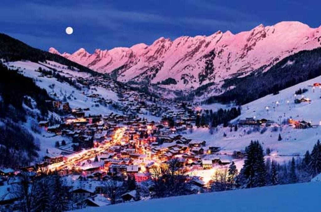Residence - Les Grandes Alpes La Clusaz Exteriör bild