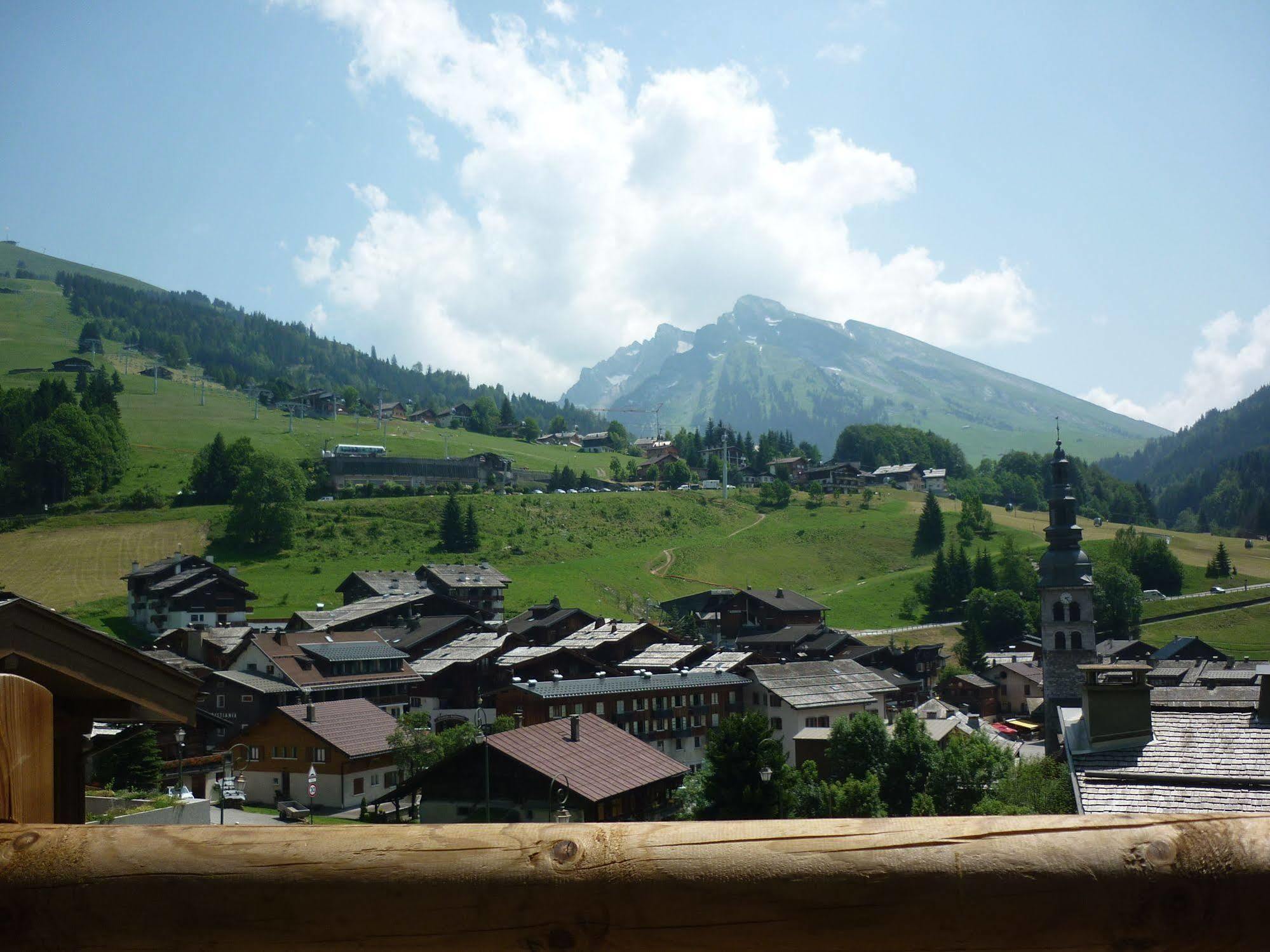 Residence - Les Grandes Alpes La Clusaz Exteriör bild
